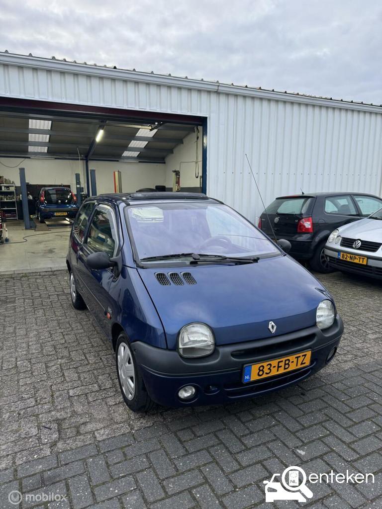Foto van kenteken 83-FB-TZ