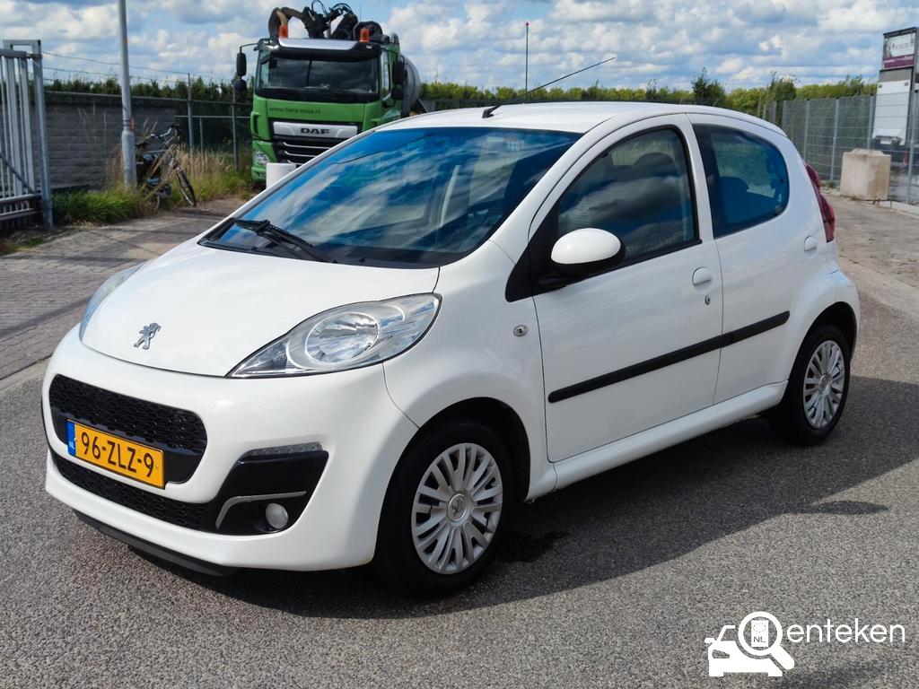 Foto van kenteken 96-ZLZ-9